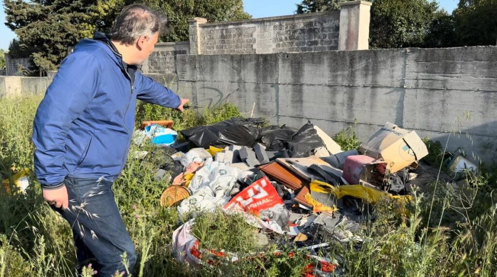 TROVATO IL COLPEVOLE DELLA DISCARICA A CIELO APERTO NELL'AREA DEL FUTURO BOSCO URBANO. discarica