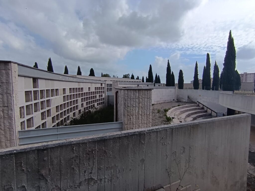 BARI: STAMATTINA IL SOPRALLUOGO NEL CIMITERO DI LOSETO IN VISTA DELL’AVVIO DEI LAVORI DI MANUTENZIONE STRAORDINARIA
