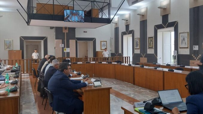 AULA-CONSILIARE-DOPO-LUSCITA-DELLOPPOSIZIONE