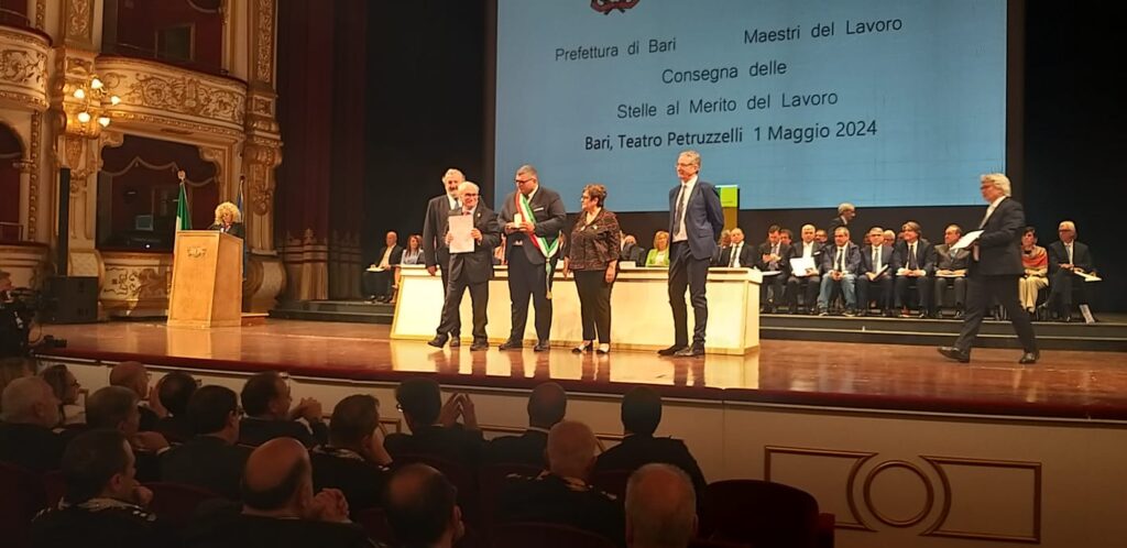 CERIMONIA DI PREMIAZIONE PER I SEI TARANTINI NOMINATI MAESTRI DEL LAVORO cerimonia