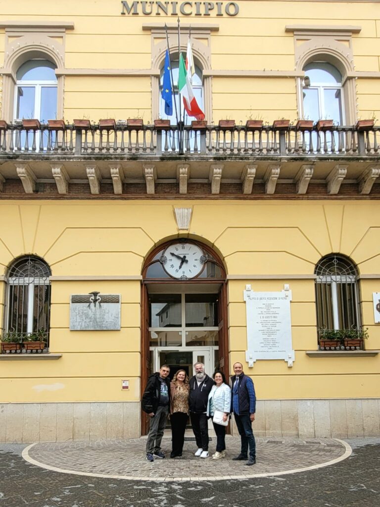 Inaugurata a Potenza nell'atrio del Palazzo di Città la Collettiva Fotografica Meravigliosa Basilicata
