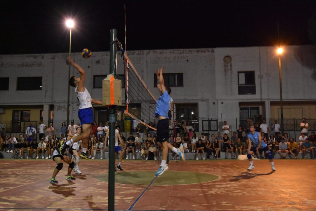 E’ LA SQUADRA DI MARZIO E VOLT TEAM A FESTEGGIARE LA VITTORIA DEL 13° TORNEO “MARIA Ss DELLA BRUNA” DI VOLLEY MISTO DEL CSI torneo