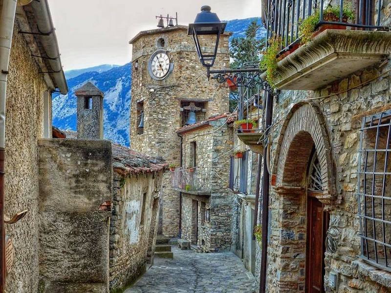 FESTIVAL DEL FARE PAESE A SAN LORENZO BELLIZZI paese