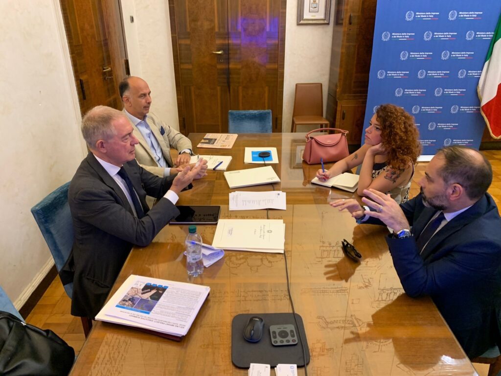 INCONTRO DEL SINDACO CON IL MINISTRO URSO ministro