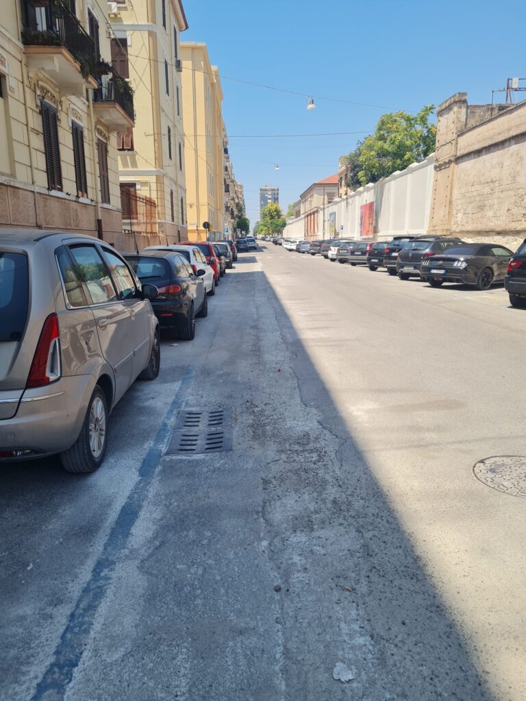 VIA PITAGORA, UNA VOLTA ULTIMATI I LAVORI PER LA RETE ELETTRICA, AL VIA IL RIFACIMENTO DEL MANTO STRADALE lavori