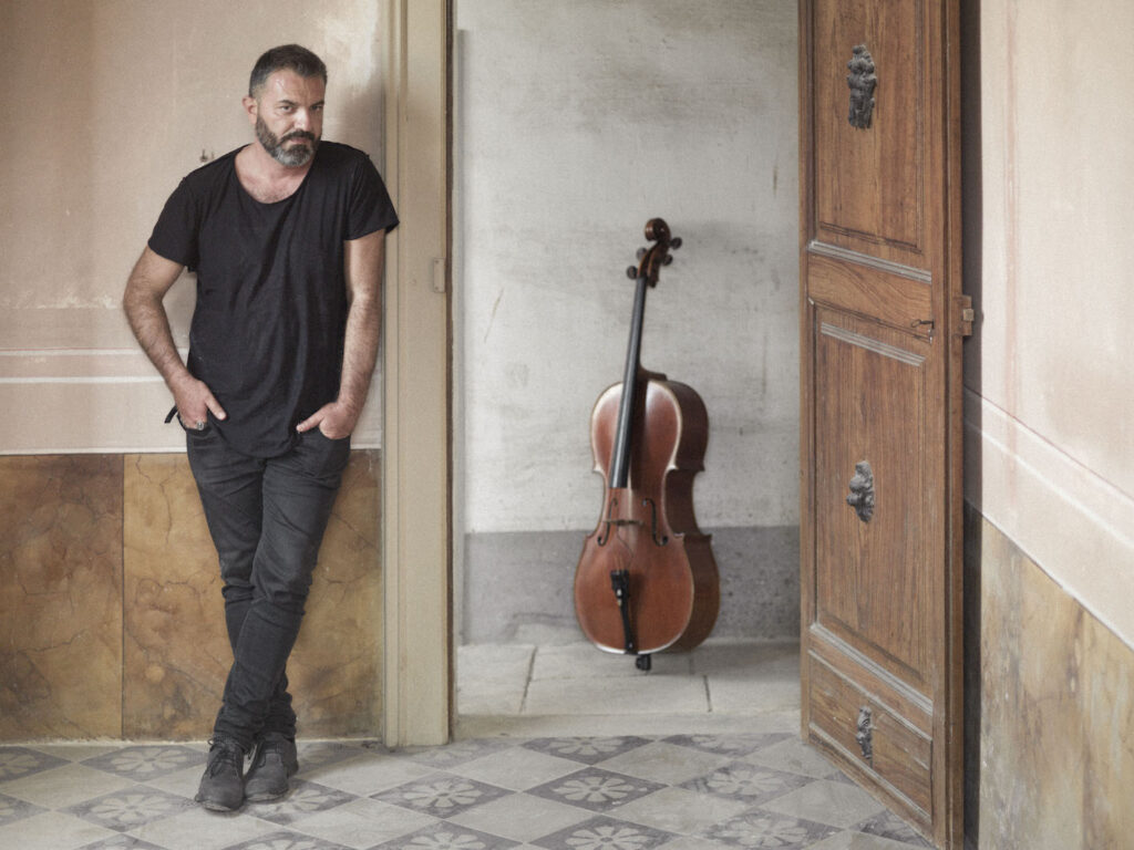 SABATO 3 E DOMENICA 4 AGOSTO A LECCE IL CARLO V MUSIC FESTIVAL SI CONCLUDE CON LA PRIMA ASSOLUTA DI “CORDE MEDITERRANEE” DI PAOLO ANGELI E REDI HASA E "NAPULITANATA" DI PEPPE SERVILLO E CRISTIANO CALIFANO.
