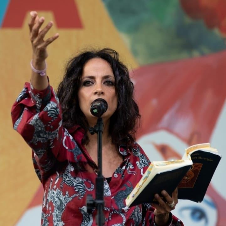 Da sabato 6 a lunedì 8 luglio - la cantante, attrice e scrittrice Saba Anglana a Bari, Lecce e Campi Salentina per presentare il romanzo "La signora Meraviglia" (Sellerio cantante