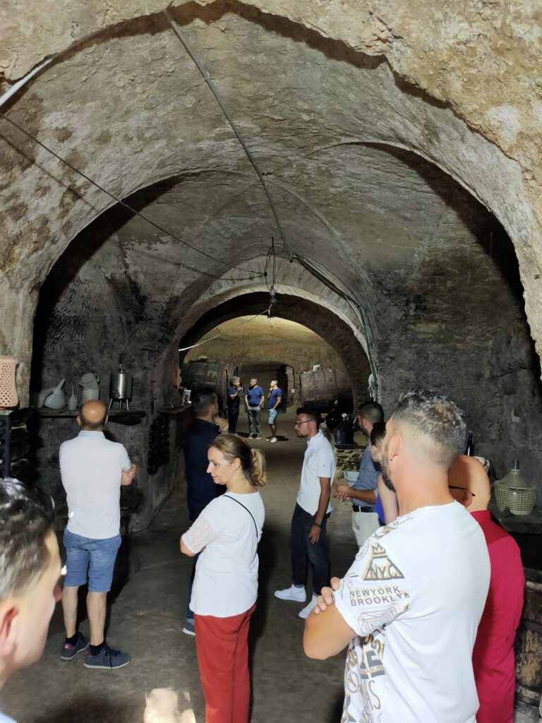 Acerenza scopre le sue radici: trionfo per l'iniziativa "Turista nel tuo paese" turista