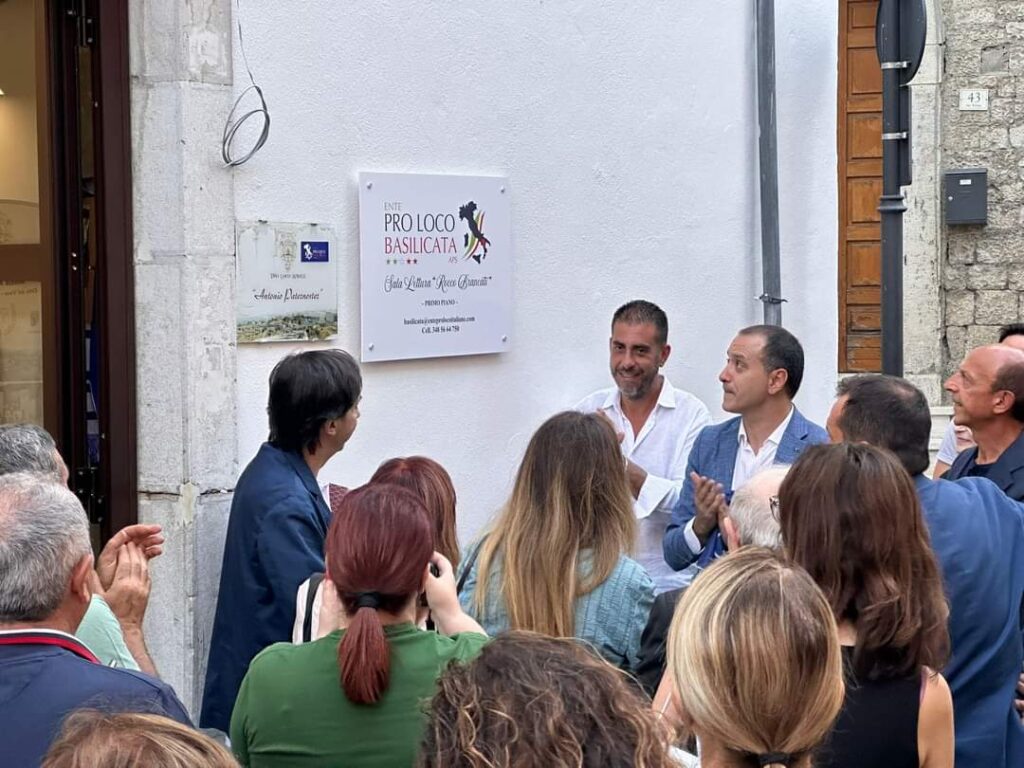 Inaugurata a Barile la sede regionale di Ente Pro Loco Basilicata Aps e la sala lettura "Rocco Brancati" barile