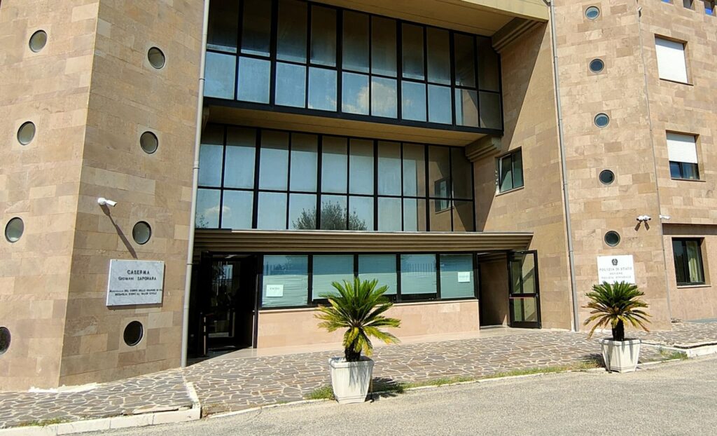 MATERA. Defibrillatore donato alla Polizia di Stato polizia