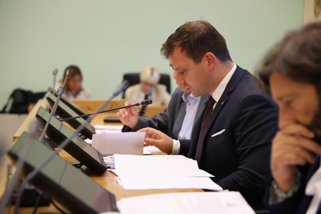 IL CONSIGLIO PROVINCIALE DI POTENZA APPROVA L'ORDINE DEL GIORNO potenza
