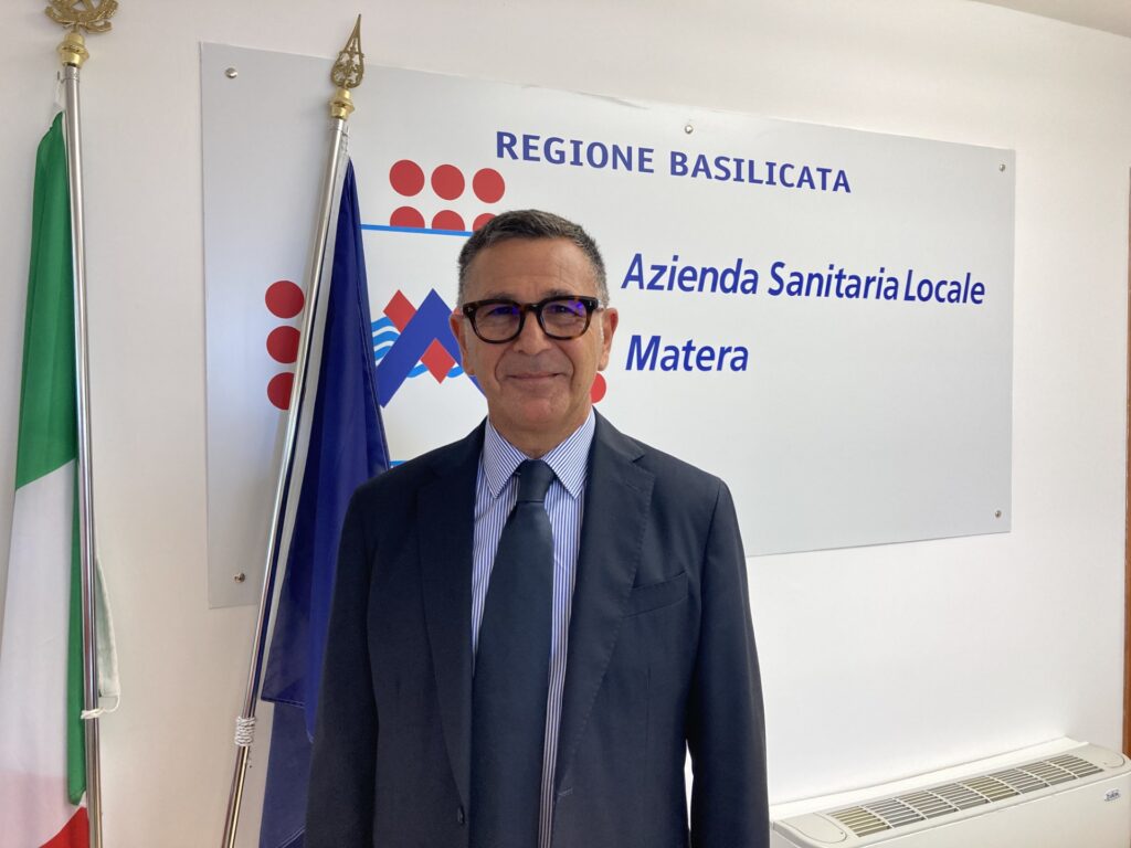 DIRIGENTE PROFESSIONI INFERMIERISTICHE ASM, NESSUNA RIMOZIONE, APPLICATO IL CCNL rimozione