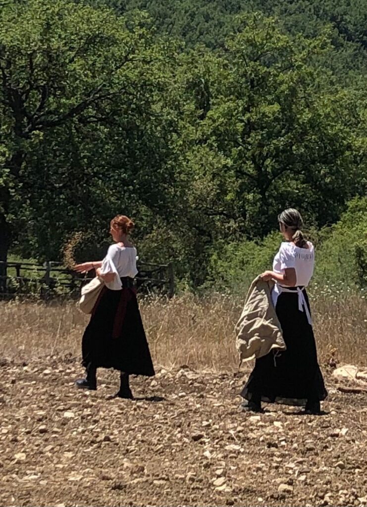La pigiatura, la semina e la fattoria, alcune delle attività che attendono i visitatori al Parco della Grancia a Brindisi Montagna montagna