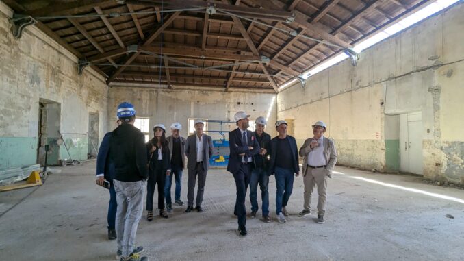 22-10-24 stamattina il sopralluogo del sindaco nel cantiere per la nuova sede del CNR nella ex Manifattura dei tabacchi_4