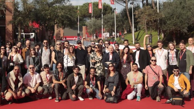 FOTO 2 gruppo su red carpet