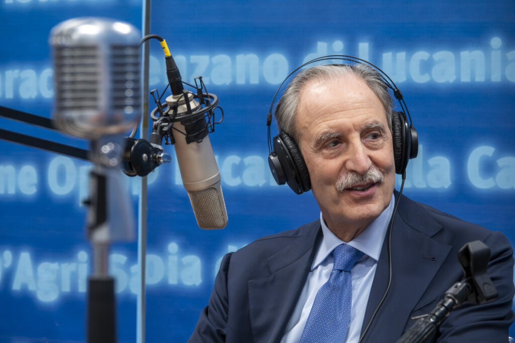 Basilicata per i 100 anni di Radio, collegamento con Arbore e il nipote di Marconi Basilicata