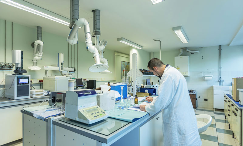Listedi attesa: Anisap, Federbilogi, Federlab, i laboratori di analisi esclusi dalfinanziamento