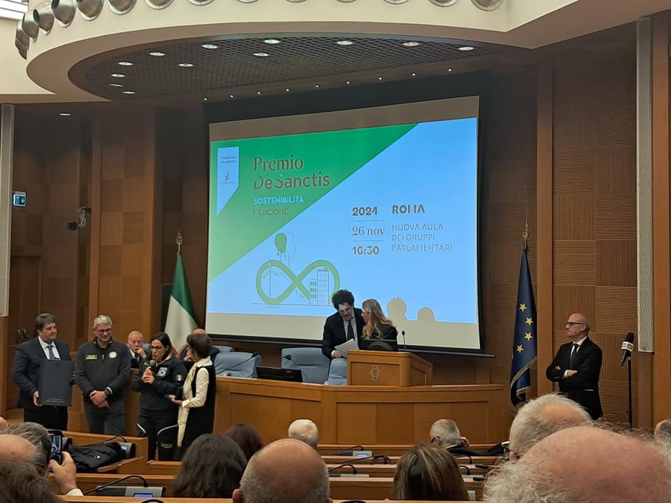 Premio De Sanctis Sostenibilità al Comitato nazionale del volontariato di protezione civile di cui fa parte anche il Gruppo Lucano