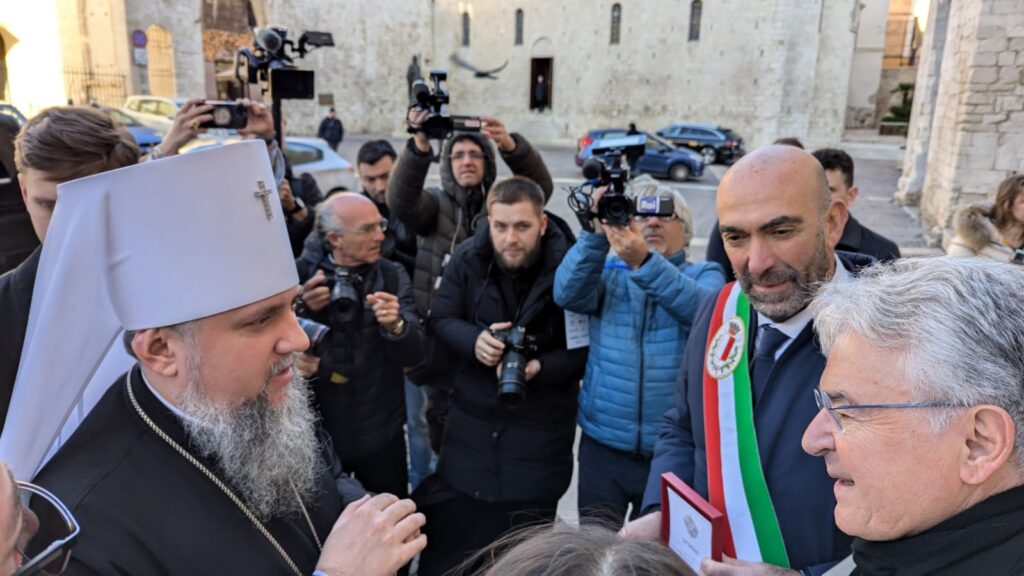 OGGI LA VISITA DEL METROPOLITA DI KIEV E UCRAINA EPIFANIO I. IL SINDACO LECCESE: “BARI PRONTA AD ACCOGLIERE UN SUMMIT INTERNAZIONALE PER LA PACE”