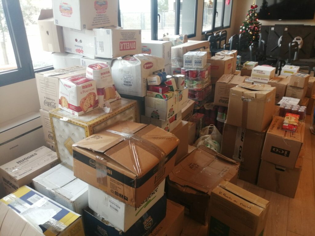 Matera. Più di 2 tonnellate di cibo per i Pasti Biancazzurri per Natale Matera