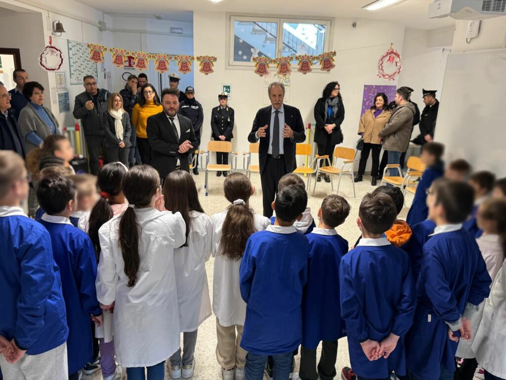 Visita di Bardi nella scuola primaria di Montemilone