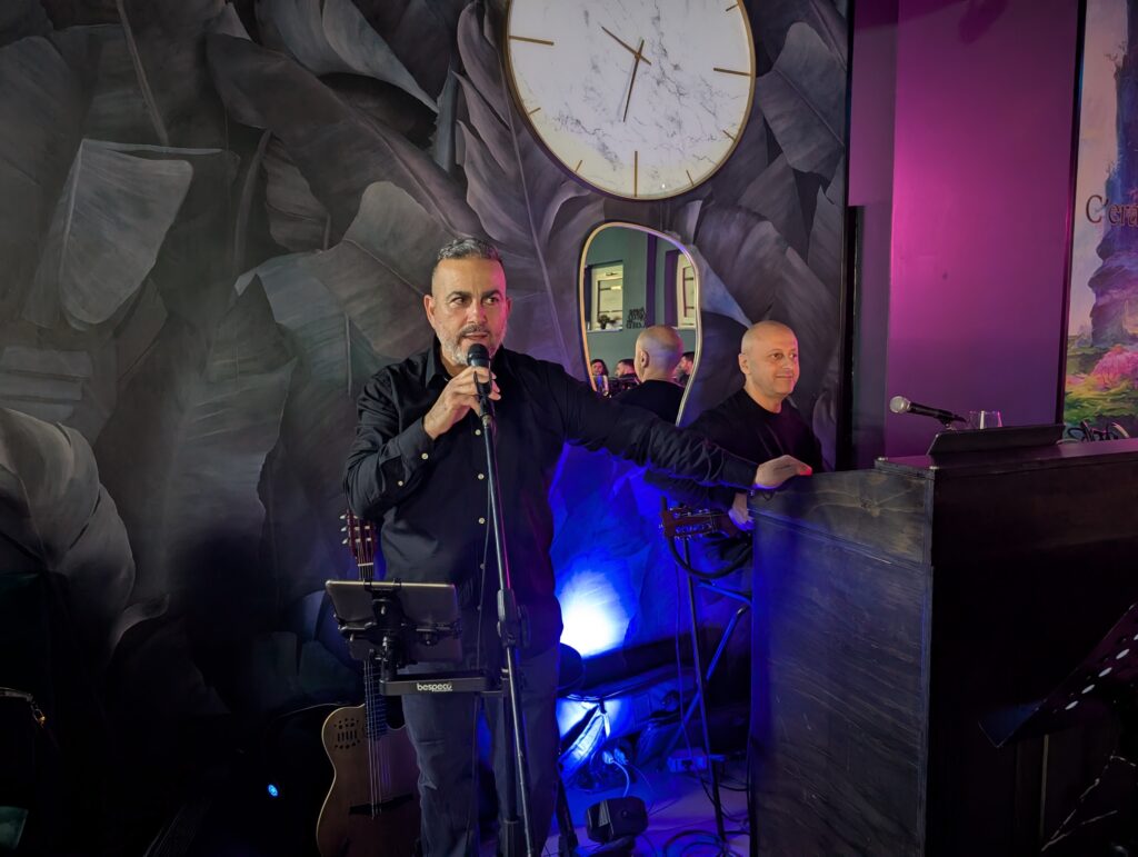 Un Tributo Memorabile a Pino Daniele con il Duo MetAnima Pino Daniele