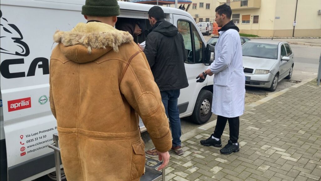 Matera. Più di 2 tonnellate di cibo per i Pasti Biancazzurri per Natale Matera
