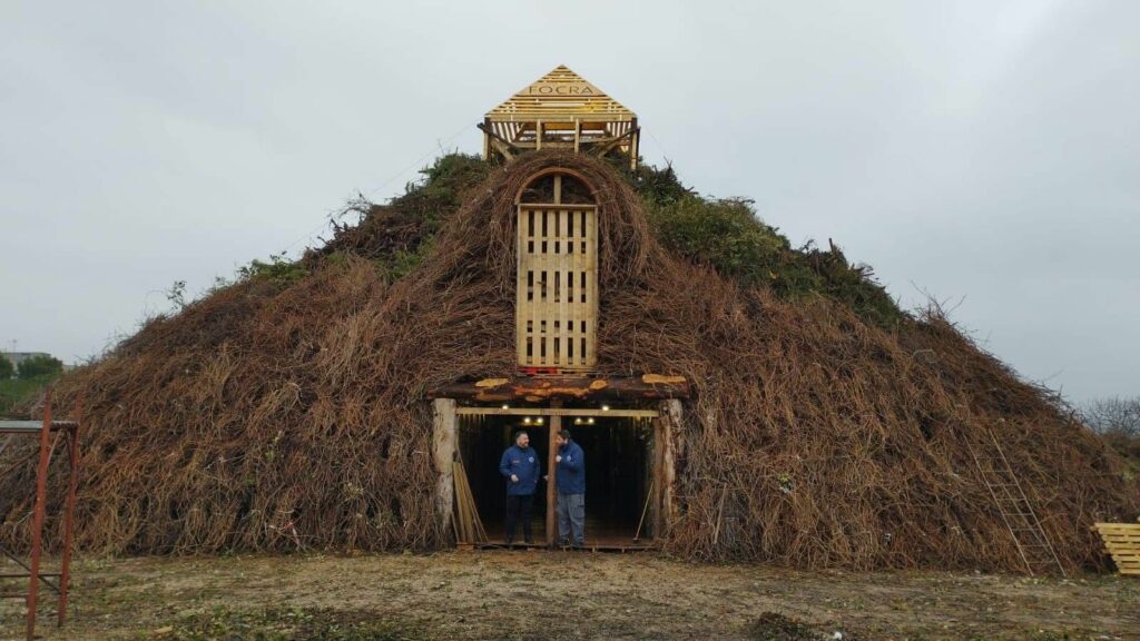 La Foc’ra di San Ciro a Grottaglie: storia, culto, folklore e tradizione
