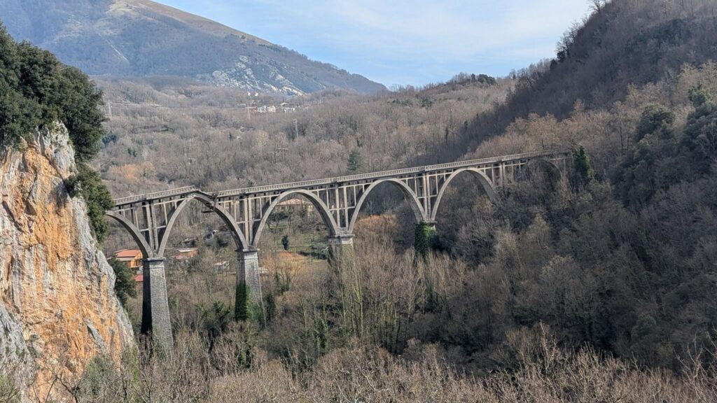 S.VALENTINO - Bologna ispira la Lucania con il suo 'Ponte dei Single': l’Ass. Sviluppo Mezzogiorno valuta di replicare a Lagonegro