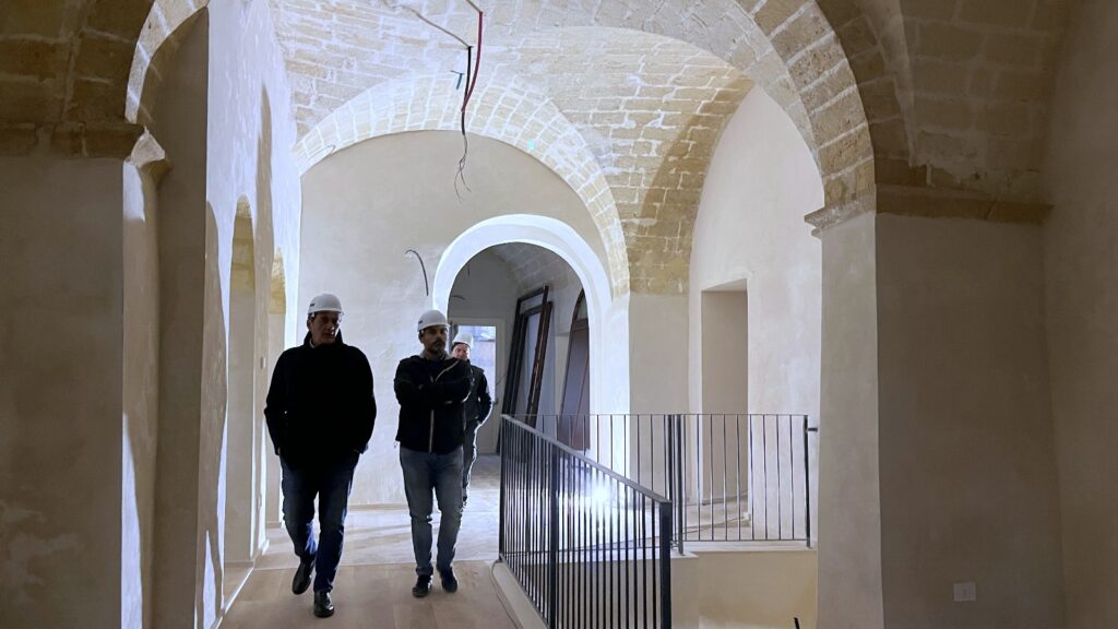 LA RIGENERAZIONE DELLA CITTA’ VECCHIA È REALTA’: IN SETTIMANA SI INAUGURA IL PRIMO TRATTO DEL WATERFRONT, AD APRILE SI CONSEGNANO PALAZZO TROILO, PALAZZO AMATI E CASA PAISIELLO