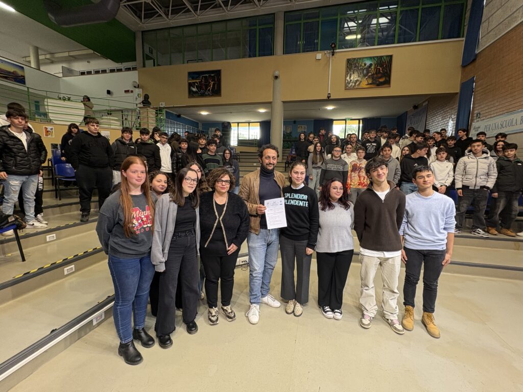 Comune, Liceo Fermi e Consiglio dei Giovani firmano il "Patto per l'Ambiente" fermi