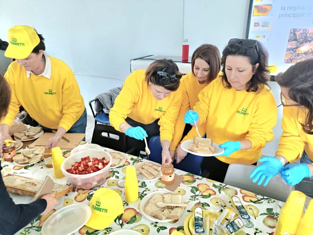 Coldiretti Basilicata nelle scuole con l'agri-colazione in occasione delle “Giornate della Cura”
