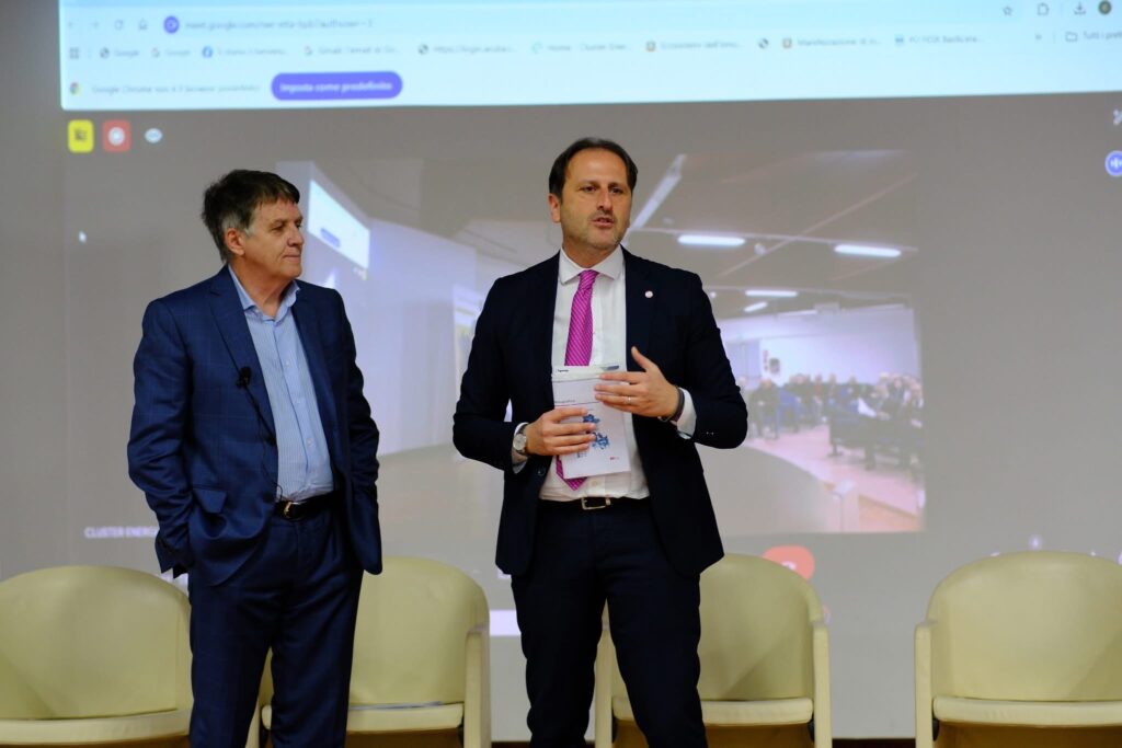 A Marsicovetere Demo Day sulla transizione energetica con amministratori, Enti Pubblici e Imprese. Presente anche Davide Tabarelli transizione energetica