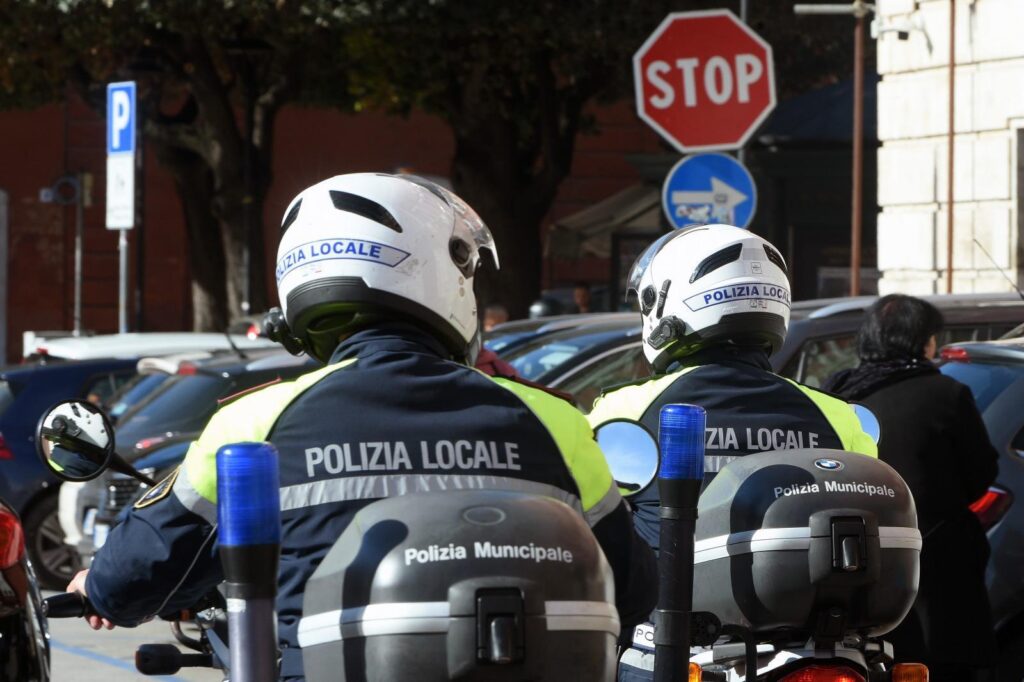 CONTROLLI CONGIUNTI POLIZIA LOCALE E MOTORIZZAZIONE CIVILE SU MEZZI PESANTI E MICROMOBILITÀ: IL BILANCIO