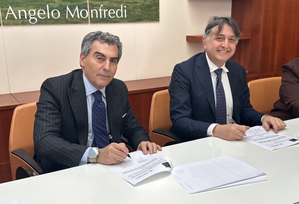 Firmato stamani nella Cittadella delle imprese di Taranto il protocollo di collaborazione fra Camera di commercio di Brindisi - Taranto e l'APS Taranto 25