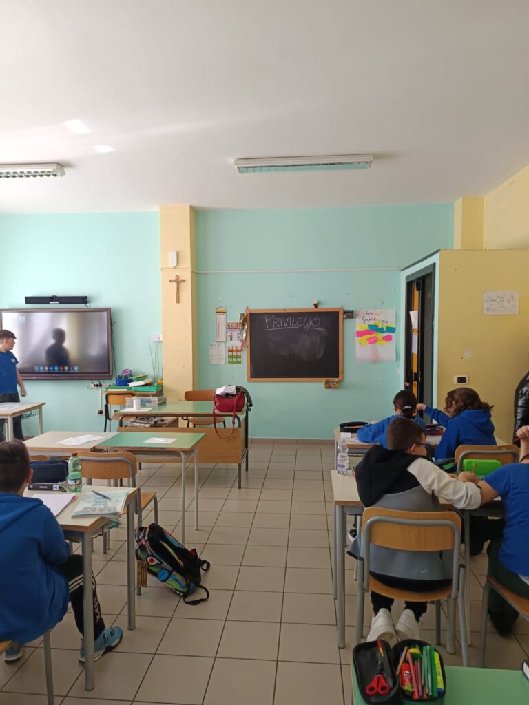 Educatrici ed educatori impegnati nelle scuole di ogni ordine e grado