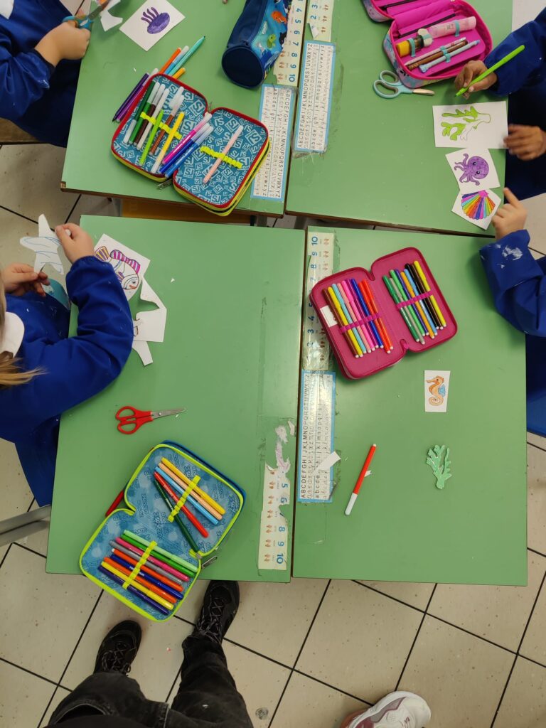 Educatrici ed educatori impegnati nelle scuole di ogni ordine e grado