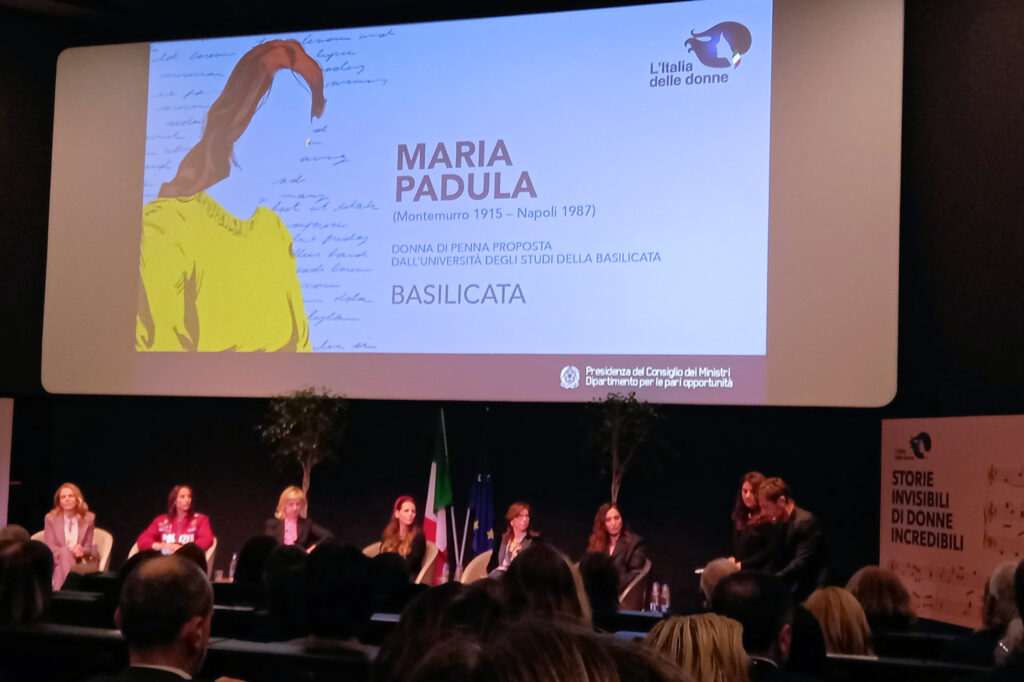 Premiazione dell'Università di Basilicata al MAXXI di Roma per la biografia di Maria Padula