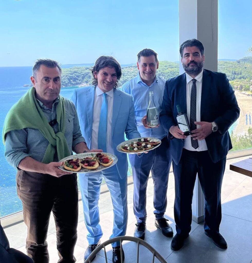 VISITA ISTITUZIONALE DELLA DELEGAZIONE DEL COMUNE DI TURSI NELLA CITTÀ GRECA GEMELLATA DI PARGA.