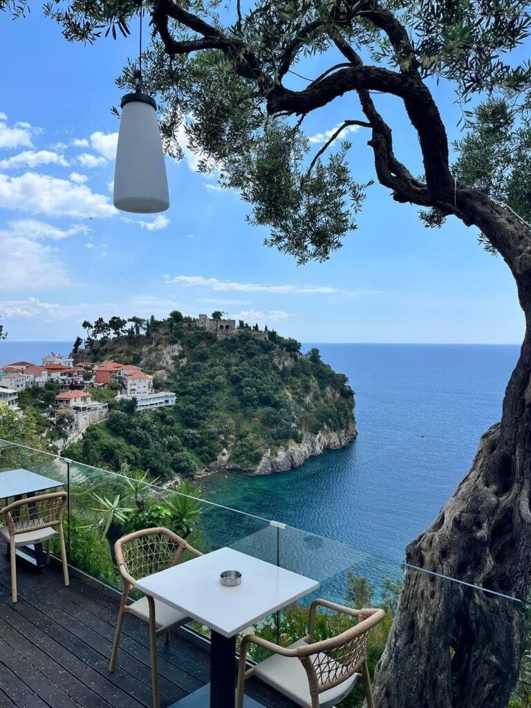 VISITA ISTITUZIONALE DELLA DELEGAZIONE DEL COMUNE DI TURSI NELLA CITTÀ GRECA GEMELLATA DI PARGA.