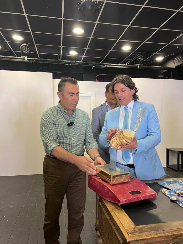 VISITA ISTITUZIONALE DELLA DELEGAZIONE DEL COMUNE DI TURSI NELLA CITTÀ GRECA GEMELLATA DI PARGA.