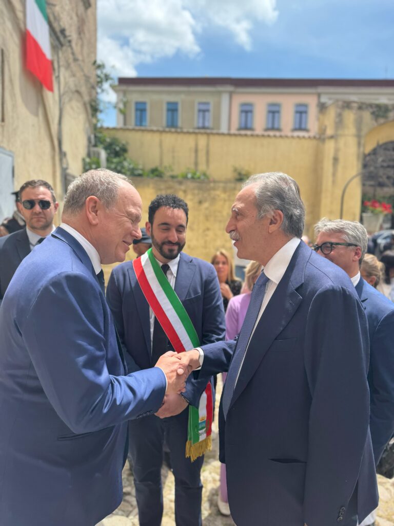 Bardi accoglie il Principe Alberto di Monaco a Irsina principe