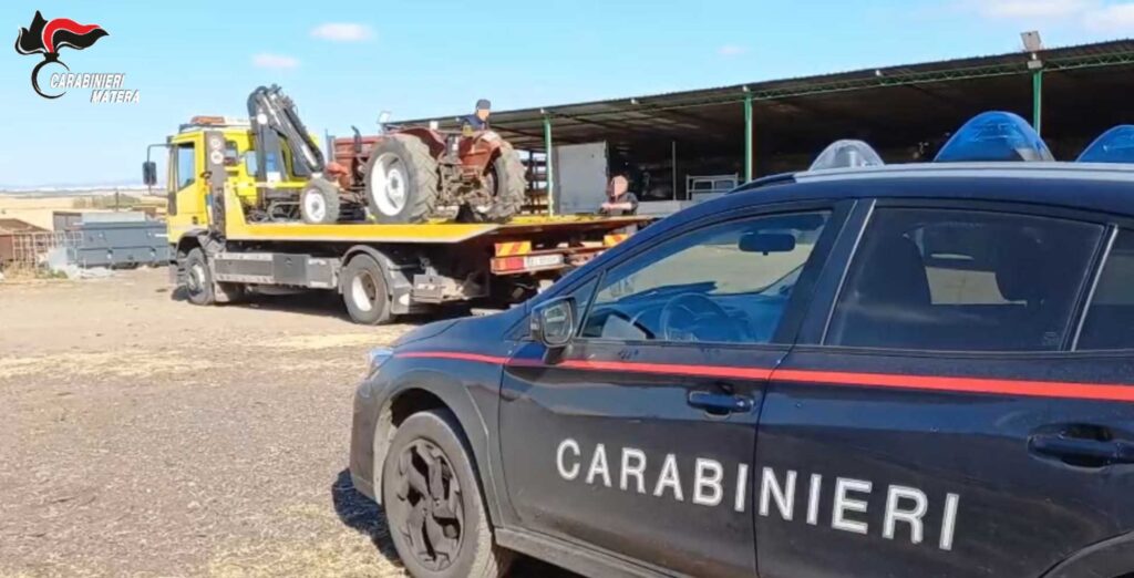 Vasta operazione dei carabinieri di Tricarico (MT) contro il riciclaggio di mezzi agricoli. Carabinieri