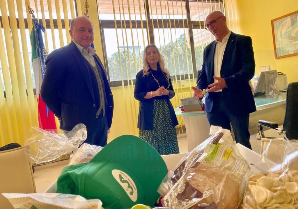 Bari, Progetto FATE: centinaia di studenti pugliesi imparano a conoscere il cibo della salute