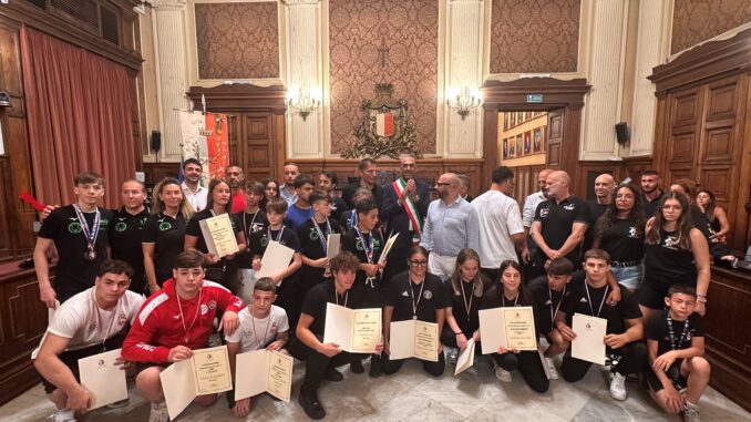 17-06-25 premiazione atleti