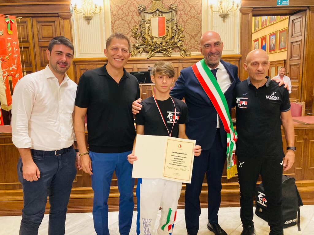 STAMATTINA LA CONSEGNA DEGLI ATTESTATI DI RICONOSCIMENTO A 16 GIOVANI ATLETI BARESI E DELLA TARGA A SAVERIO BOTTALICO
