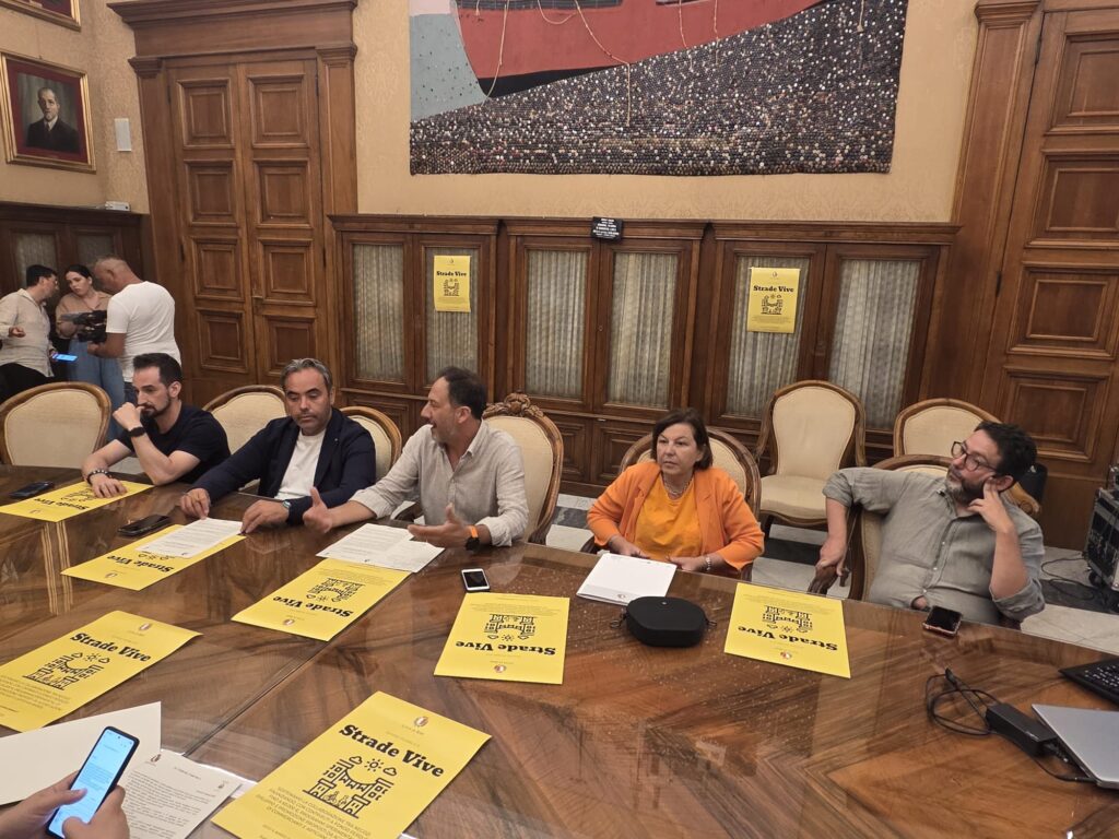 STAMATTINA A PALAZZO DI CITTÀ LA PRESENTAZIONE DEL BANDO “STRADE VIVE”