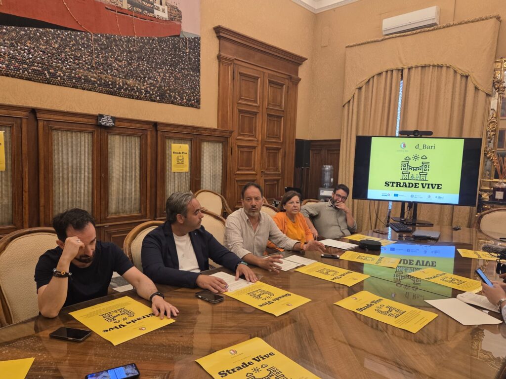 STAMATTINA A PALAZZO DI CITTÀ LA PRESENTAZIONE DEL BANDO “STRADE VIVE”