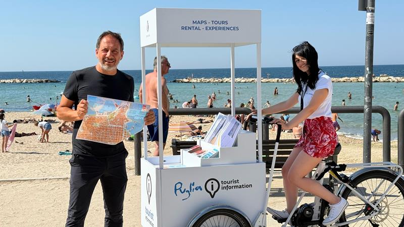 INFO POINT MOBILE COMUNALE OGGI POMERIGGIO L’AVVIO ATTIVITÀ A PANE E POMODORO mobile
