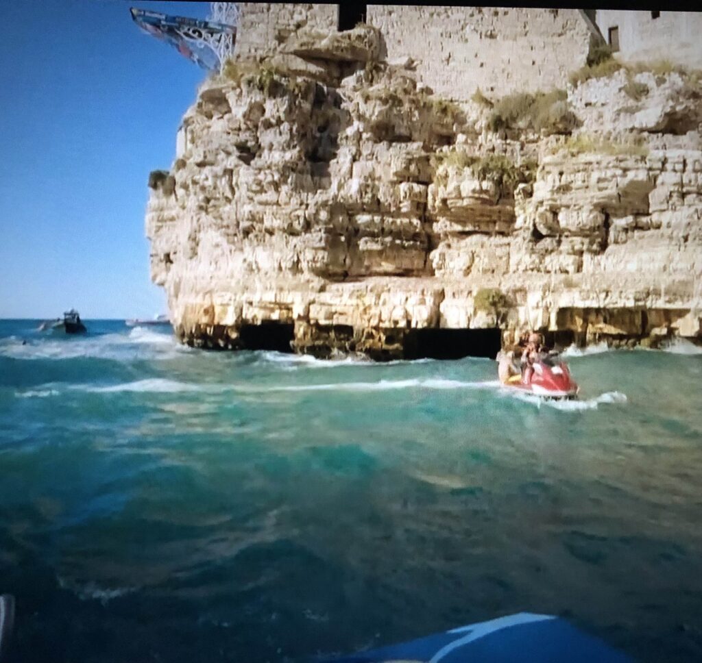 Red Bull-Cliff Diving 2025 : Motonautica Lucana (FISA) partner sicurezza acquatica
